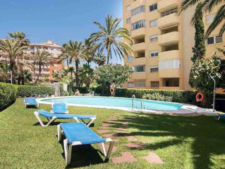 Lovely 1 Bedroom Apartment With Sea Views And Pool Estepona Exterior foto