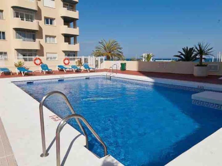Lovely 1 Bedroom Apartment With Sea Views And Pool Estepona Exterior foto